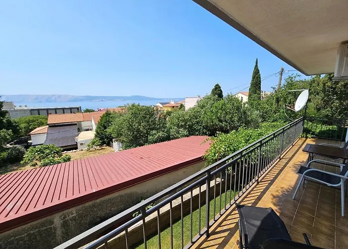 Fuer 4 Pers- Mit Balkon- Tolle Lage By Interhome